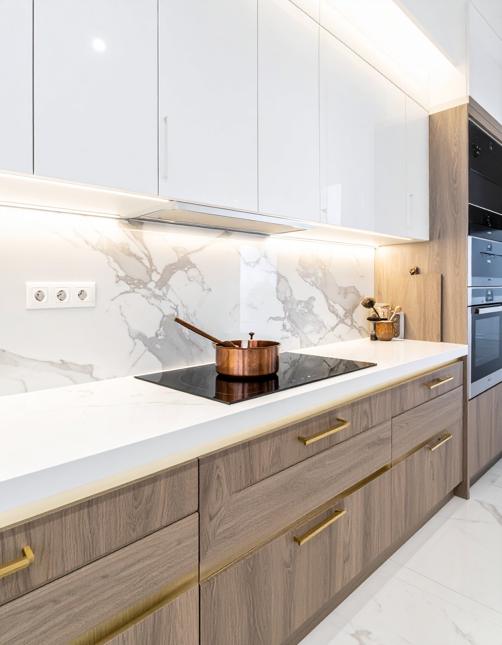 White Marble Island Kitchen