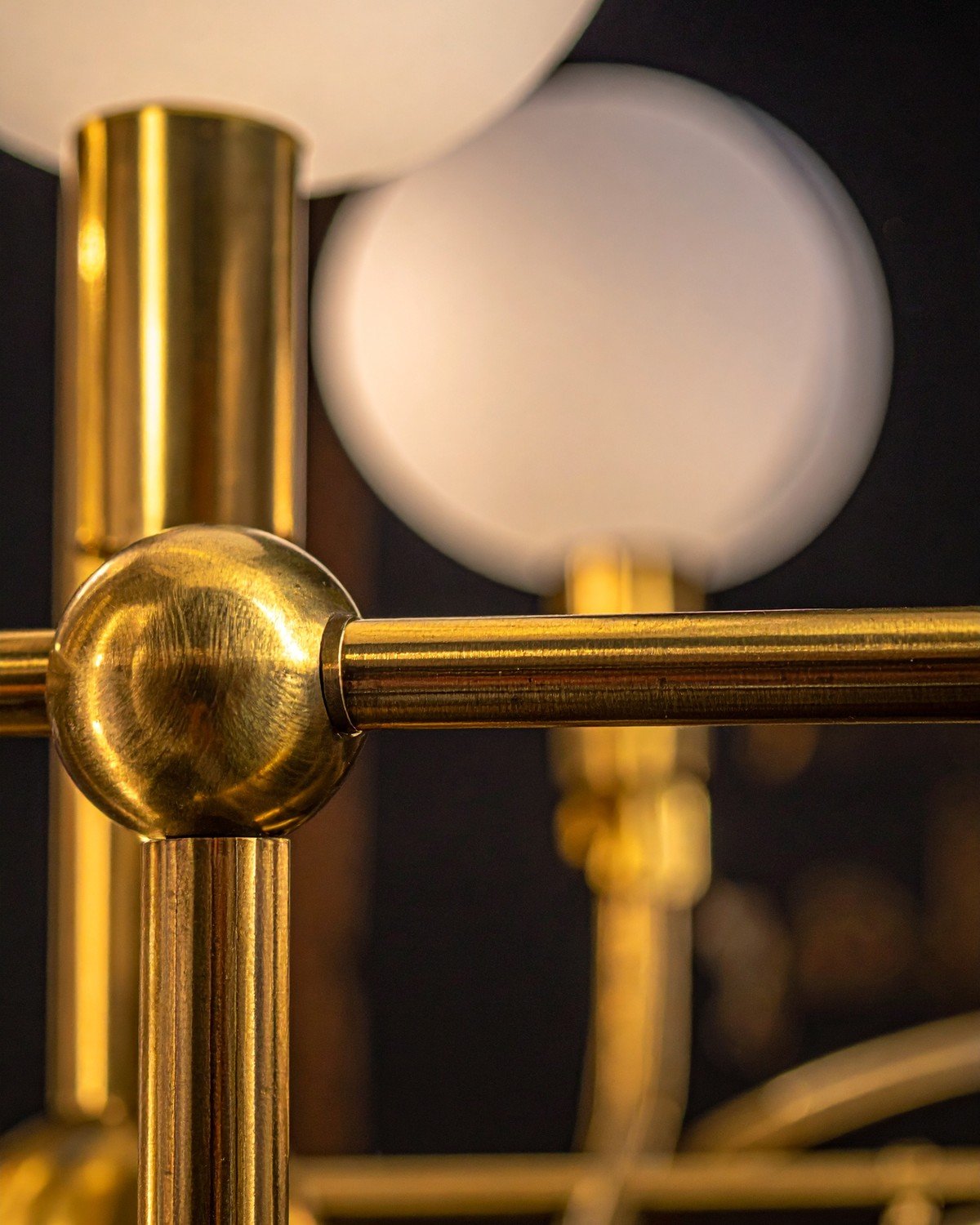 Sculptural Brass Chandelier — Sputnik 12-Arm