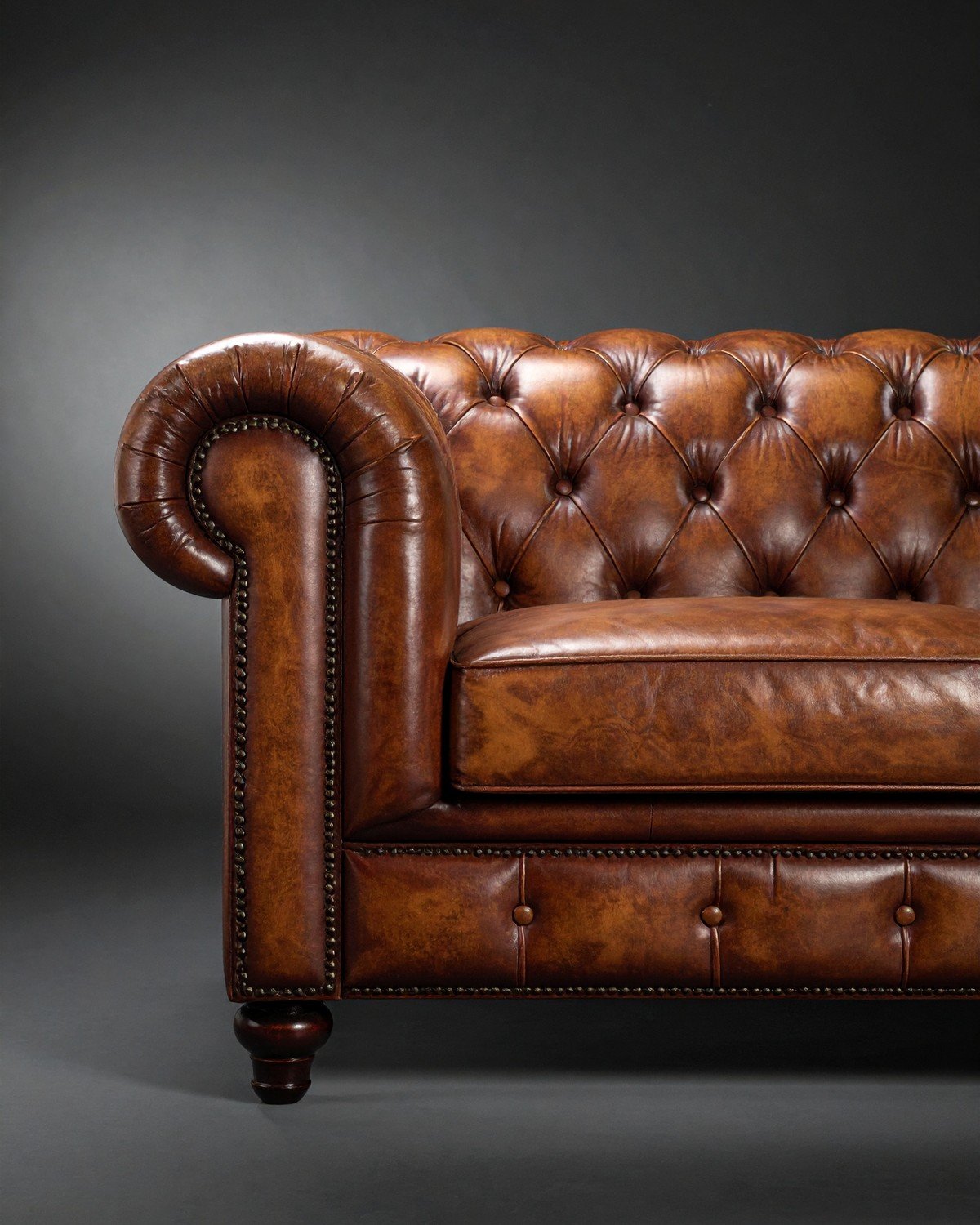 Chesterfield Sofa — Deep-Tufted Cognac Leather