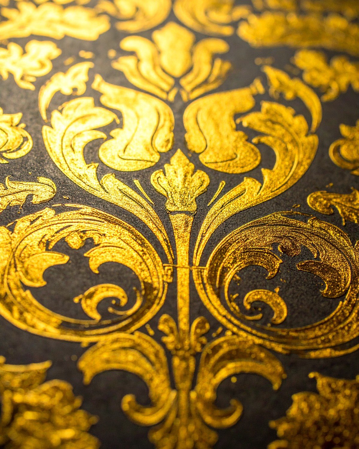 Italian Damask Wallpaper — Metallic Gold on Charcoal