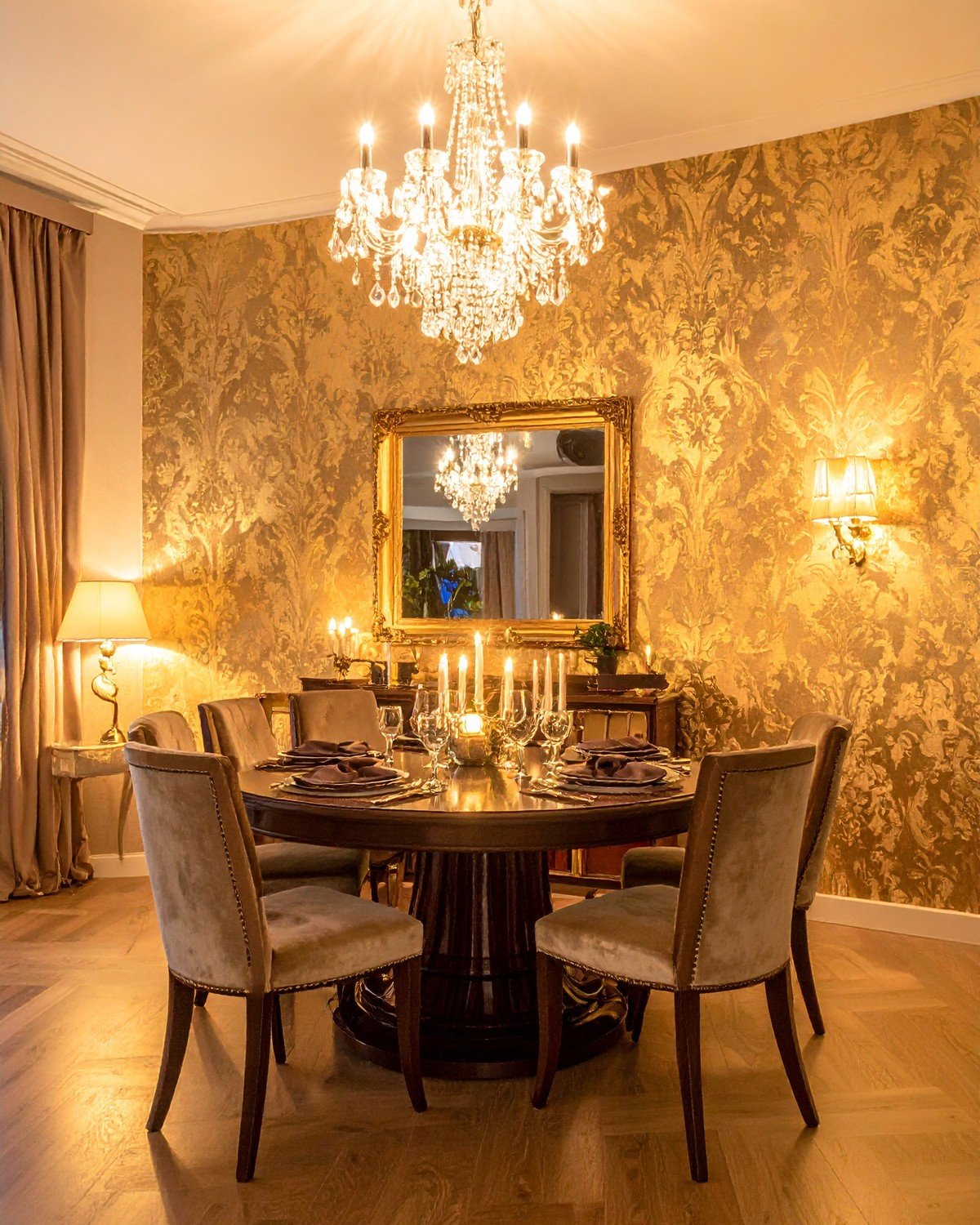 Italian Damask Wallpaper — Metallic Gold on Charcoal