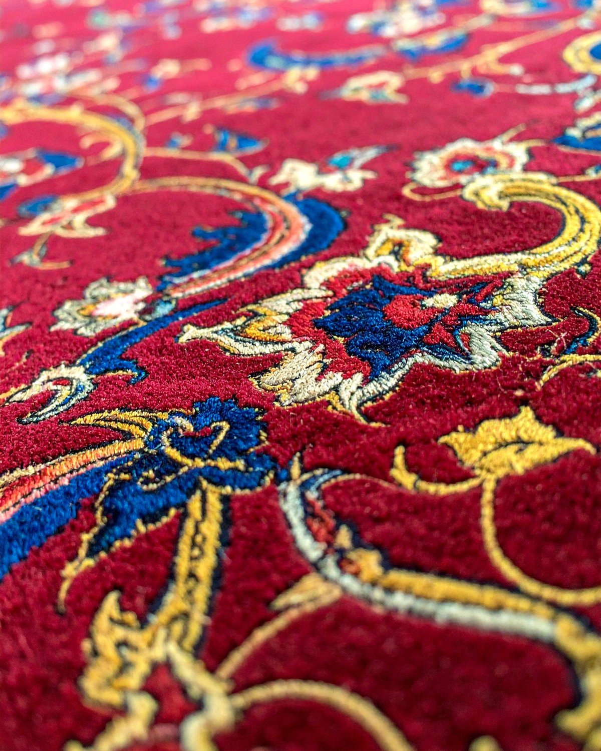 Vintage Persian Kashan Silk Rug — Medallion
